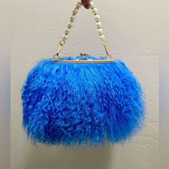 Handmade Real Mongolian Lamb Fur Kisslock Wristlet/Crossbody & 2 Chain Styles - Picture 3 of 15